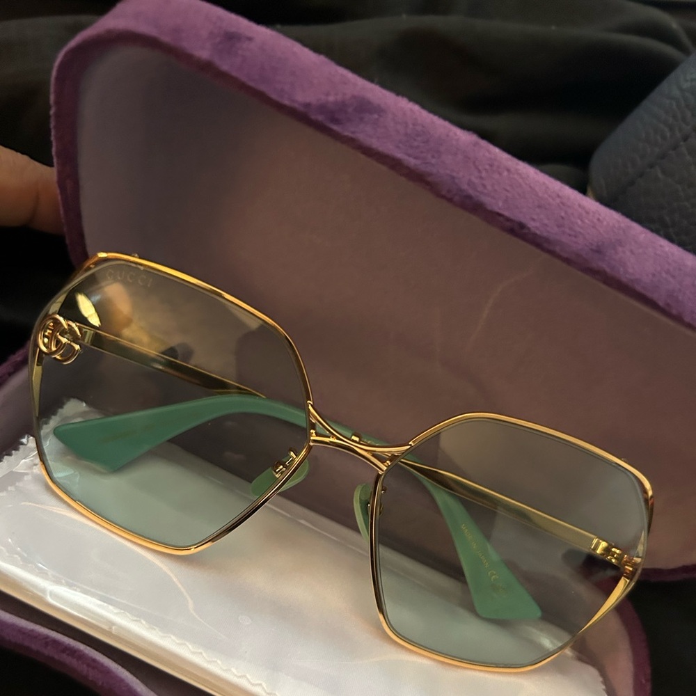 Gucci mint Green Gucci sunglasses